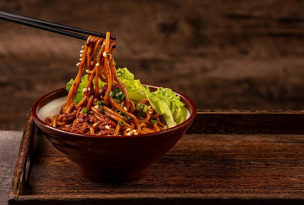  CHUNSI Fideos chinos, fideos secos Wuhan Styles Ramen (70.55  oz) : Comida Gourmet y Alimentos