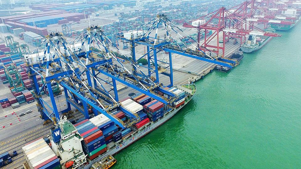 Arqueólogo años Tratado Puerto de Guangzhou reporta crecimiento sostenido en tráfico de  contenedores - CGTN en Español