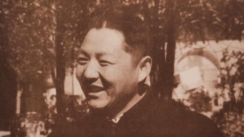 Xi Jinping y su padre: corazón puro y leal a la patria - CGTN en Español