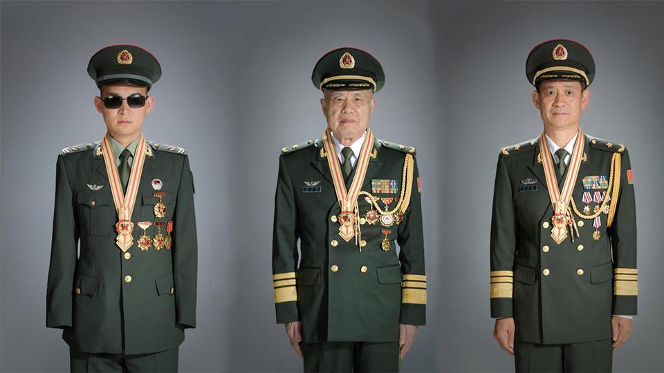 El presidente chino rinde homenaje a 3 miembros del Ejército Popular de